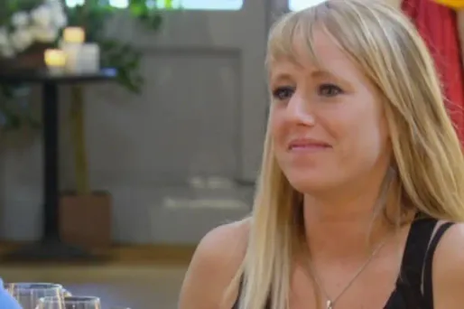 Pour certains twittos, Aurélie n'est autre que "Mathilde", une actrice ayant joué dans plusieurs films du site pornographique "Jacquie et Michel".