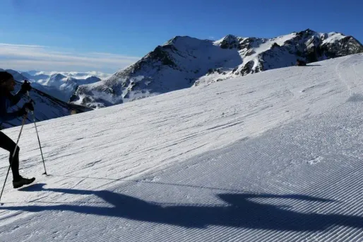 A Valfréjus, les pistes ont accueilli les premiers skieurs dès ce week-end.