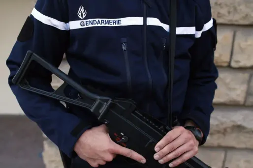 Un gendarme s'est donné la mort mercredi après-midi sur son lieu de travail à Louhans en Saône-et-Loire