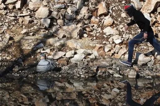 Une vague de violences en Cisjordanie, à Jérusalem et en Israël a coûté la vie à 244 Palestiniens, 36 Israéliens, deux Américains, un Jordanien, un Érythréen et un Soudanais depuis le 1er octobre 2015.