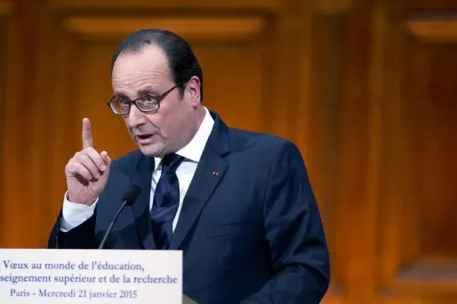 Hollande rassure les enseignants : "vous n'êtes pas seuls"
