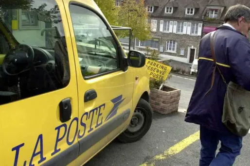 La Poste veut rendre visite aux personnes âgées