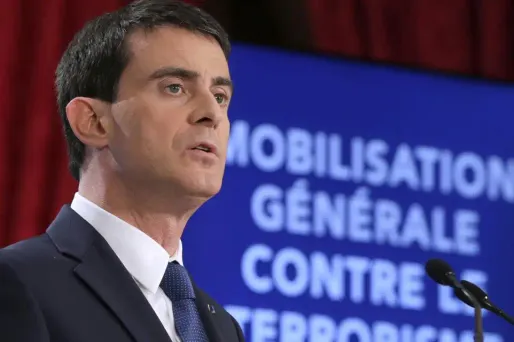 Valls : "votre génération doit s'habituer à vivre avec" le terrorisme