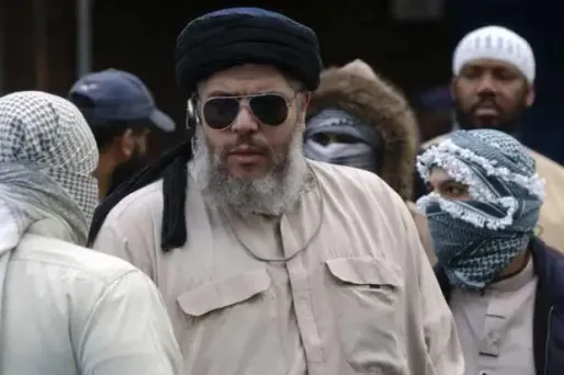 Abou Hamza, l'ancien iman radical, condamné à perpétuité