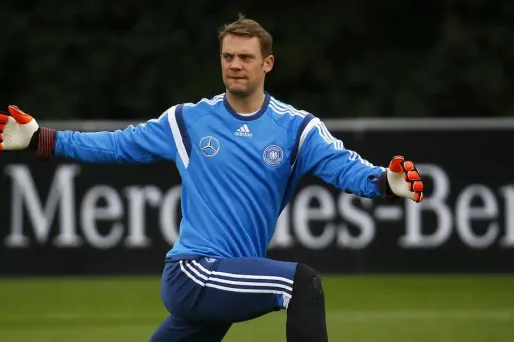 Ballon d'Or : Manuel Neuer défie Ronaldo et Messi