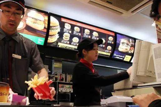 Japon : une dent humaine dans des frites au McDo