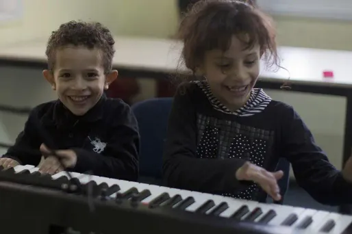 Jouer d’un instrument de musique aide les enfants à se concentrer