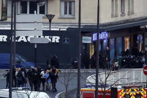 Porte de Vincennes : "l'immeuble a presque tremblé"