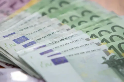 Arrêté avec 1 million d'euros : il transpirait trop pour être honnête