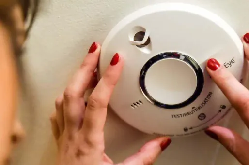 Détecteurs de fumée : une facture qui peut devenir fumeuse