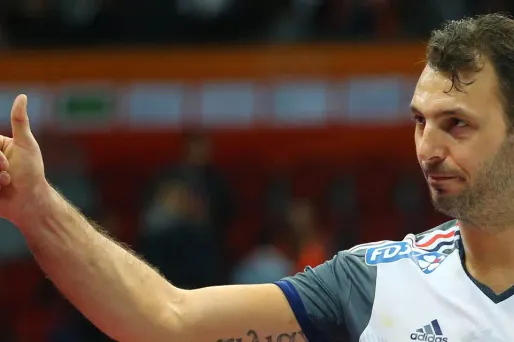 Fernandez : "s'il y a un moment pour partir, c'est maintenant" mais...