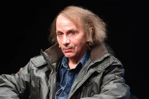 France, Allemagne, Italie : Michel Houellebecq fait un carton