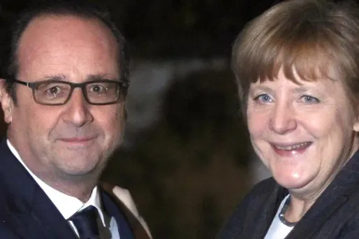 Hollande et Merkel présentent un plan pour la paix en Ukraine