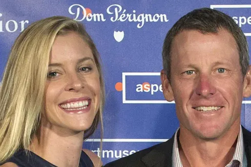 Lance Armstrong provoque un accident et fait accuser sa compagne