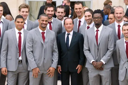 Les champions du monde seront reçus mardi à l'Elysée par Hollande