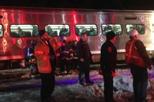 New York : six morts dans un accident de train