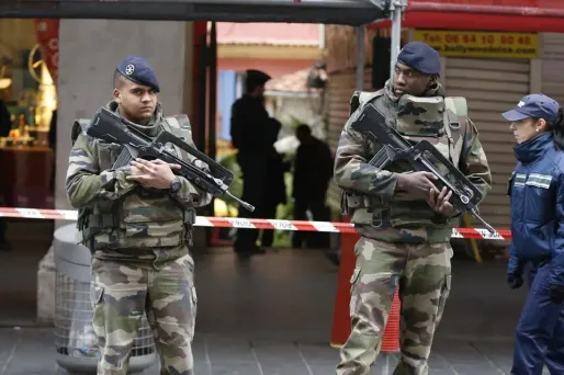 Que sait-on de l'agression de trois militaires à Nice ?