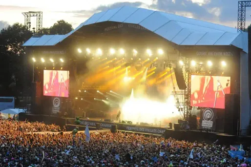 Vieilles Charrues 2015 : The Prodigy et Calogero à l'affiche