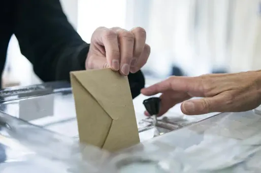 Départementales : le FN en tête des intentions de vote