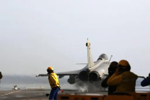 Sur le porte-avions Charles-de-Gaulle, au large de l’Irak