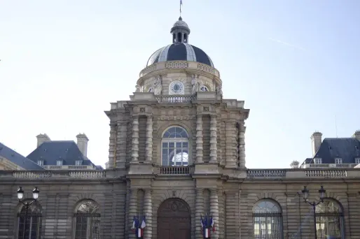 Un sans-papiers meilleur apprenti de France finalement reçu au Sénat
