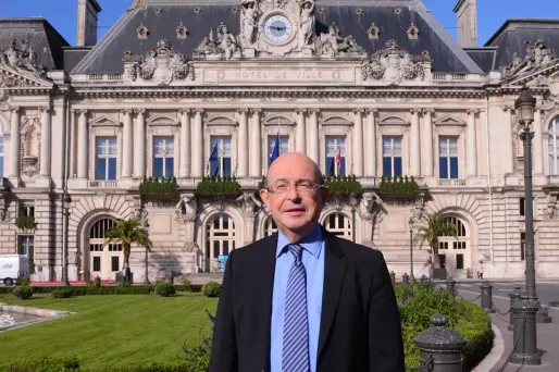 Affaire des "mariages chinois" : l'ex-maire de Tours devant la justice