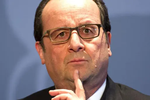 Ecomouv' : Hollande a-t-il gaffé sur la réinsertion des salariés ?