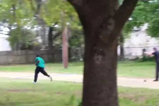 Etats-Unis : un policier blanc inculpé après avoir tué un Noir