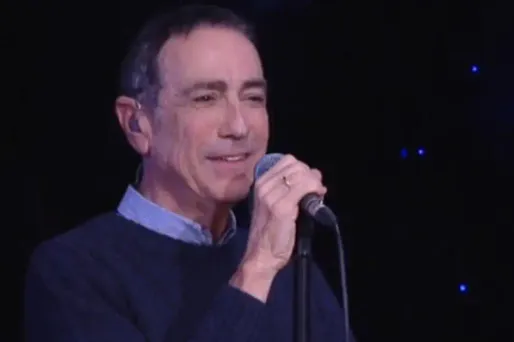 Le retour très pop d'Alain Chamfort