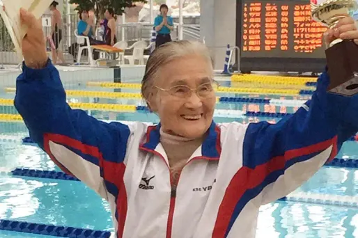 Natation : une centenaire japonaise boucle un 1.500 m