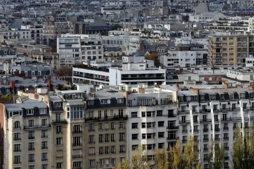 Paris : des bureaux bientôt transformés en logements ?