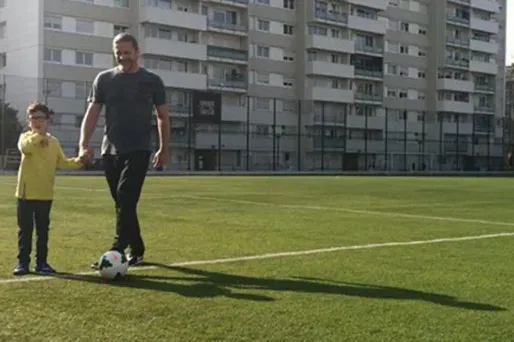 Autisme : comment "changer le regard" de la société ?