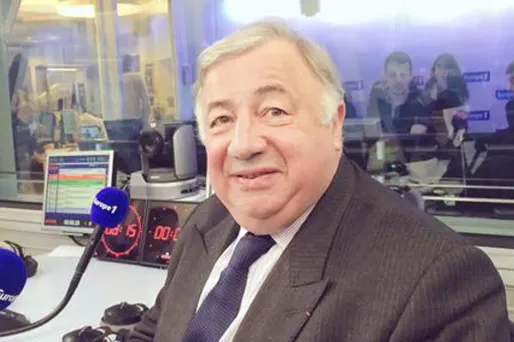 Larcher : "il y a du bon à prendre" dans la loi Macron