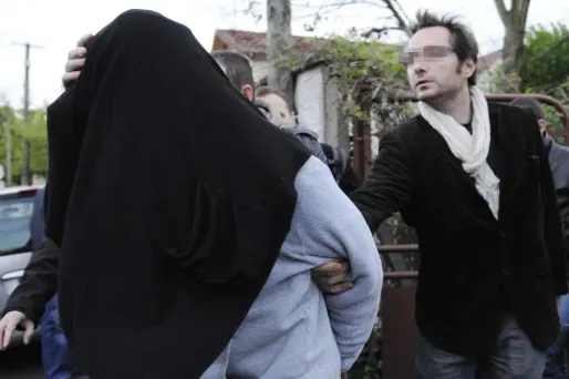 Yoni Palmier, lors d'une perquisition à son domicile en avril 2012.