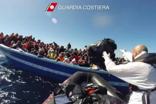 Méditerranée : 5.800 migrants secourus en un week-end