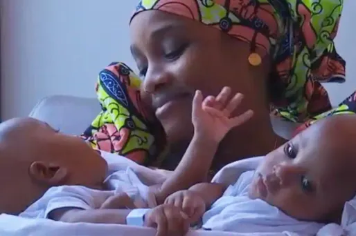 Bébés siamois, 1280x640