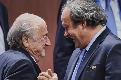 Blatter accuse Platini de l'avoir menacé de prison pour le dissuader d'être candidat