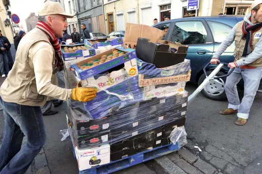 Gaspillage alimentaire : un coup de com' de Royal pour Système U