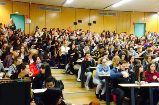 Les étudiants renoncent de plus en plus à se soigner