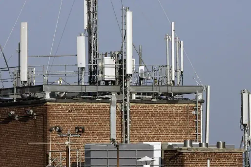 Telecom: les quatre opérateurs français en course pour la bande des 700 MHz