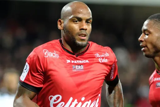 Le magnifique retourné de Briand avec Guingamp