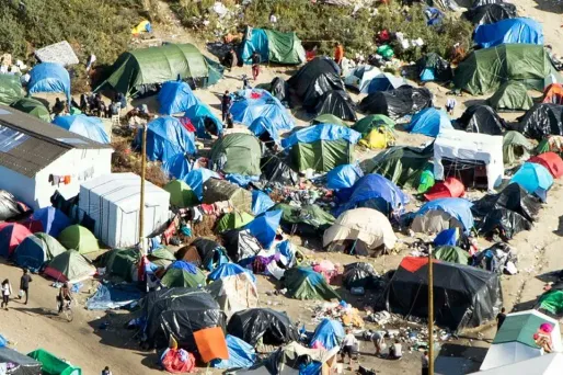 Calais : des ONG devant la justice pour obtenir des mesures d'urgence