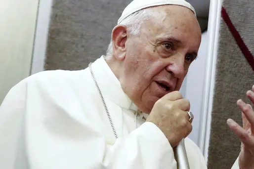 Le pape demande "pardon" au nom de l'Eglise pour les scandales à répétition