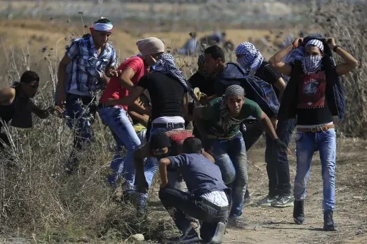 Les "Moustaaribine" sont Juifs, Arabes israéliens, Druzes ou bédouins, ils parlent arabe comme les Palestiniens et leur ressemblent physiquement