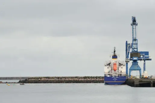 cherbourg port 1280x640