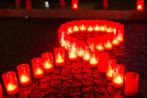 Sida : un médecin accusé d'avoir contaminé un village entier au Cambodge