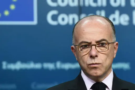 Bernard Cazeneuve dit n'avoir reçu aucune information sur l'imminence d'un attentat avant le 13 novembre.