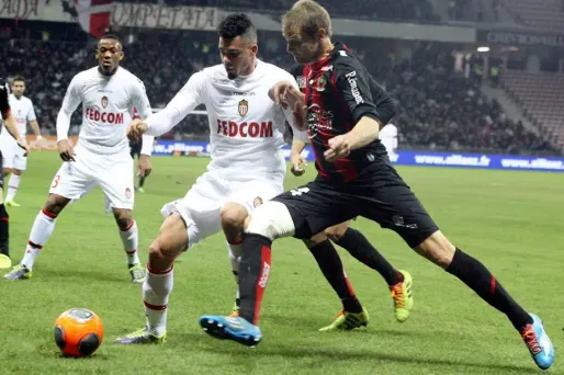 Nice-Monaco, derby bouillant et "guerre" d'Azur