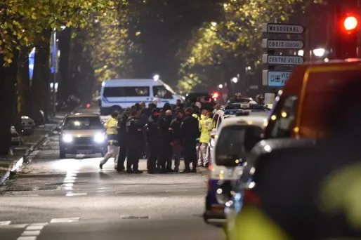 Un périmètre de sécurité très large (plusieurs centaines de mètres) a été établi autour du lieu de l'agression, mardi soir.