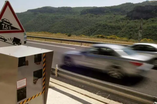 Routes : 500 radars et plus de 10.000 leurres installés d'ici 3 ans